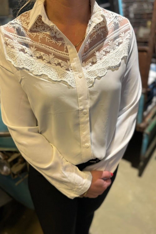 2689 BLOUSE - BRODERIE - WIT