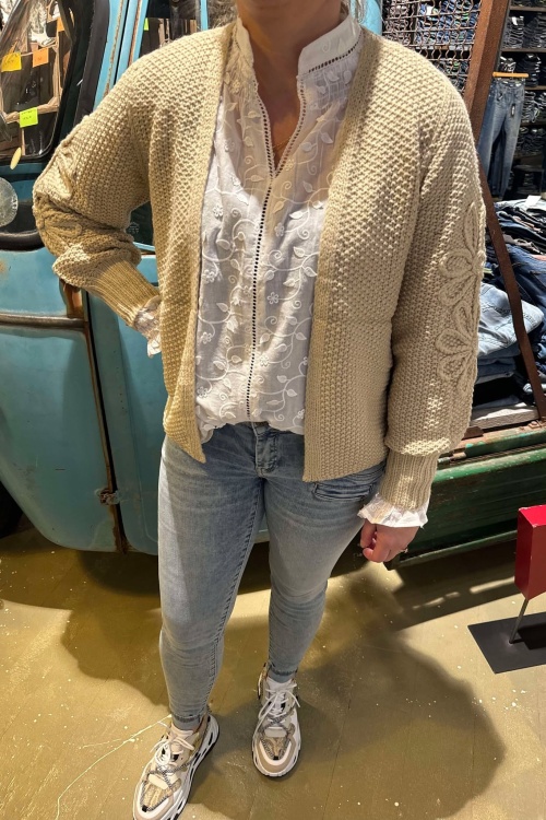 C&S THE LABEL - ACY VEST - BEIGE BLOEM 