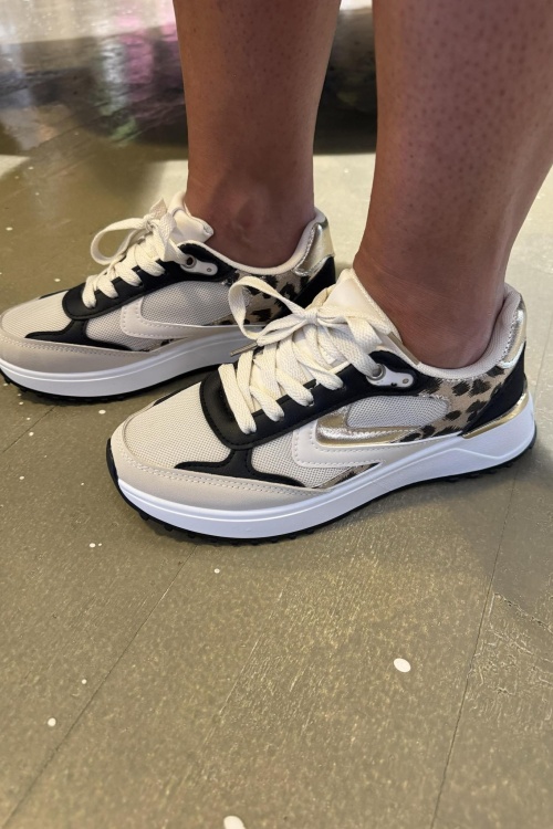 R85 - SNEAKER - ZWART 