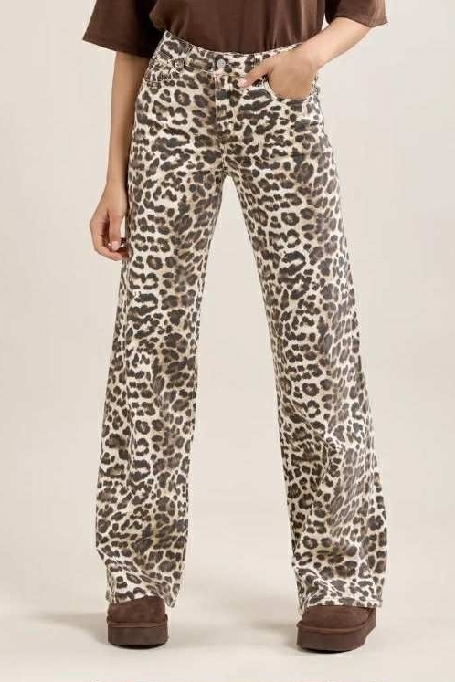 TOXIKS - L21482 WIDELEG - LEO 