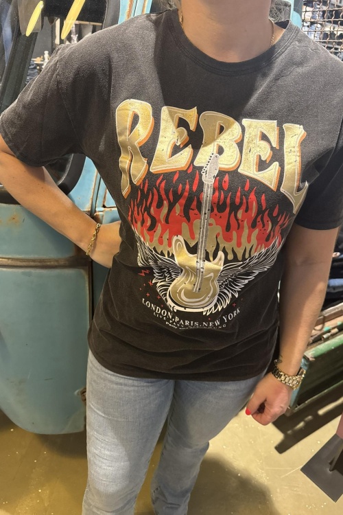 Y065-30 - TSHIRT - REBEL ANTRA 