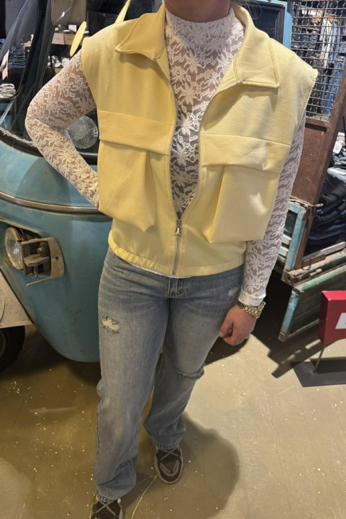 GILET - GEEL